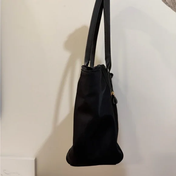 Michael Kors Medium Kelsey Travel Tote Bag with Gold Accents - Picture 3 of 9